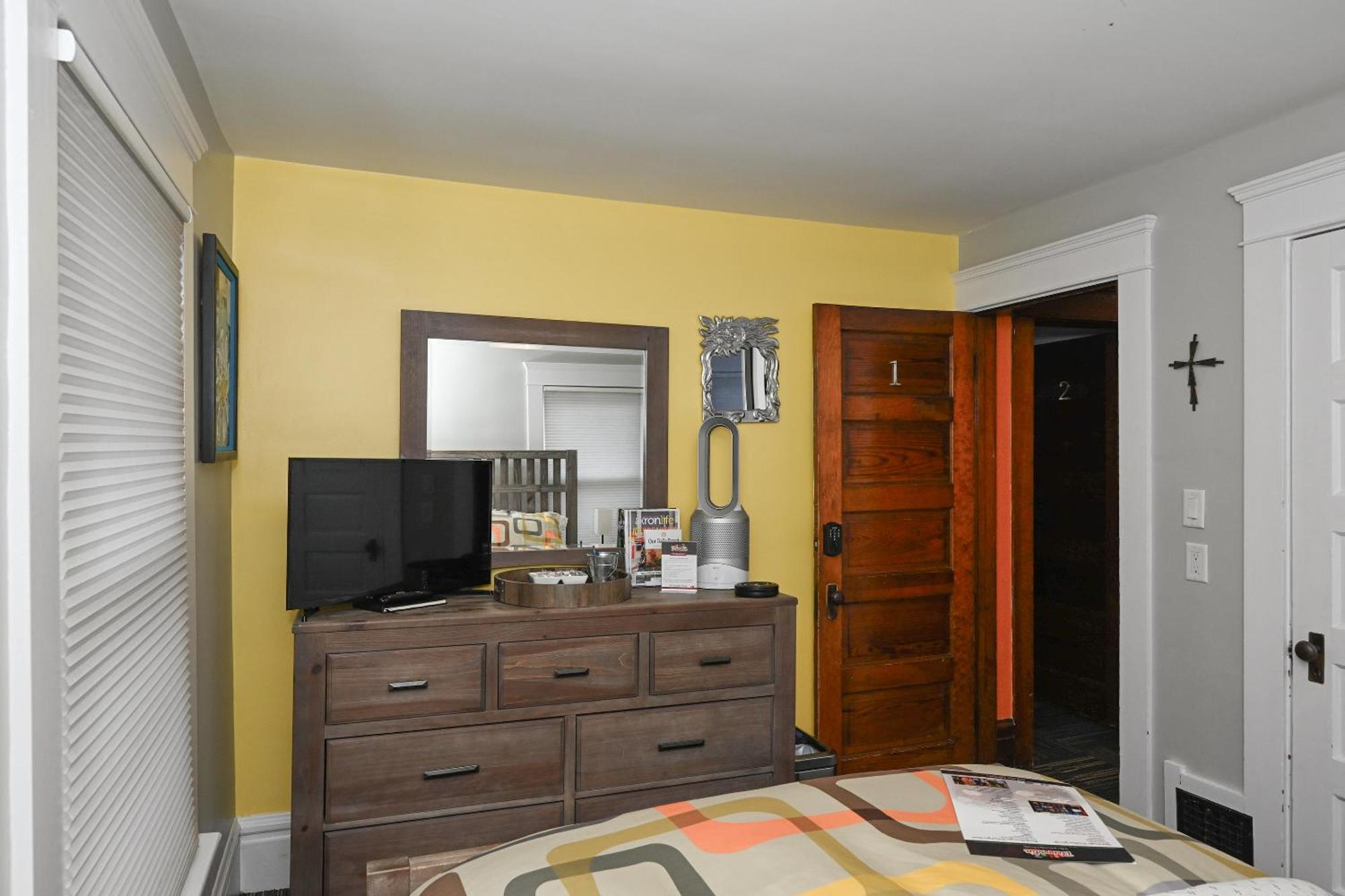 Berrodin Bed & Breakfast Akron Esterno foto